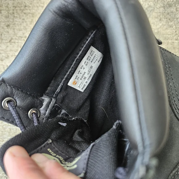 Timberland Men's Black Boots - Picture 3 of 6